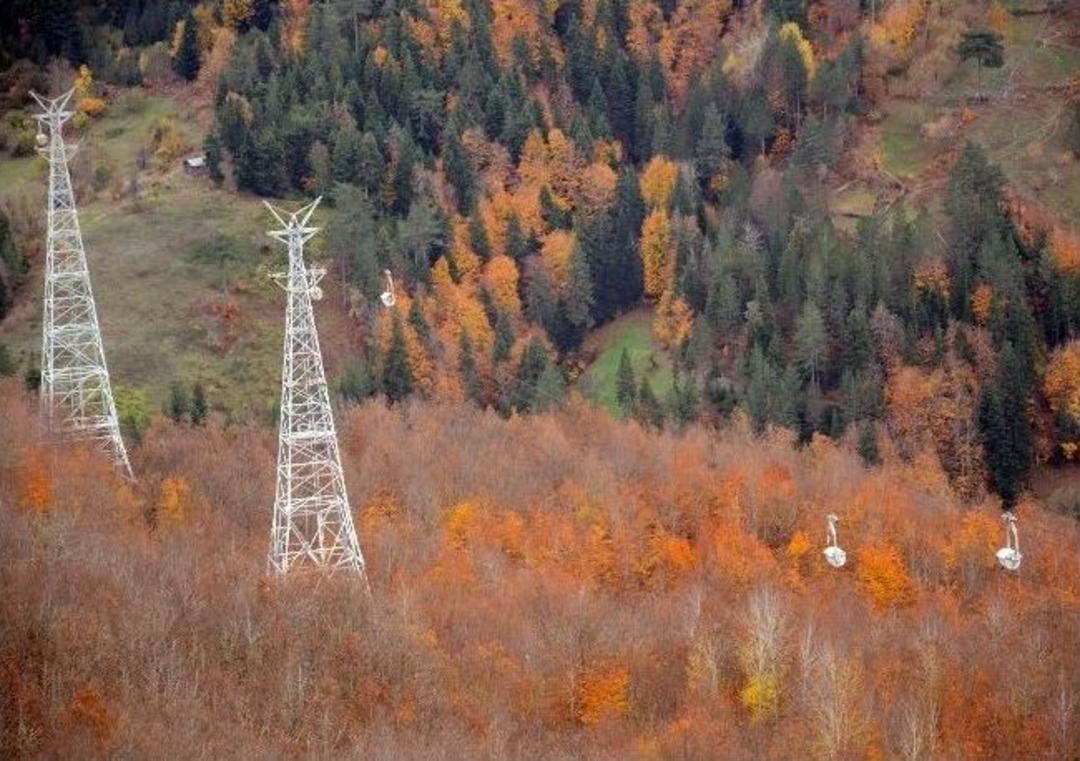 Beş Milyon Dolara Yaptırılan Teleferik S&ouml;k&uuml;l&uuml;yor