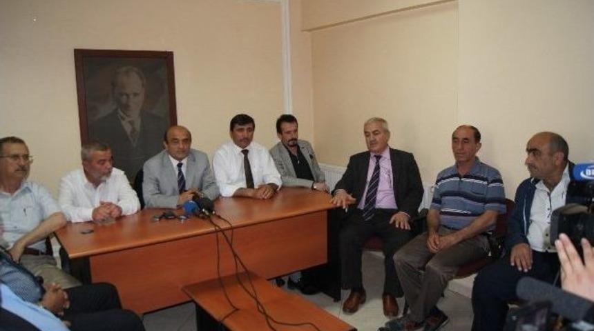 Muhtarlardan Milletvekili Kahveci&rsquo;ye Sitem