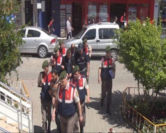 Nato Petrol Boru Hattı Hırsızlarını Kredi Kartı Ele Verdi 2