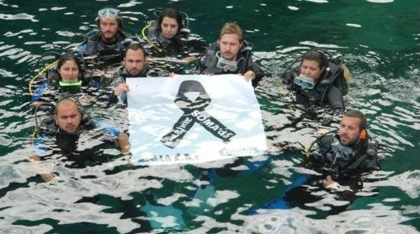 Marmaris&rsquo;te Soma Şehitleri Deniz Dibinde Anıldı