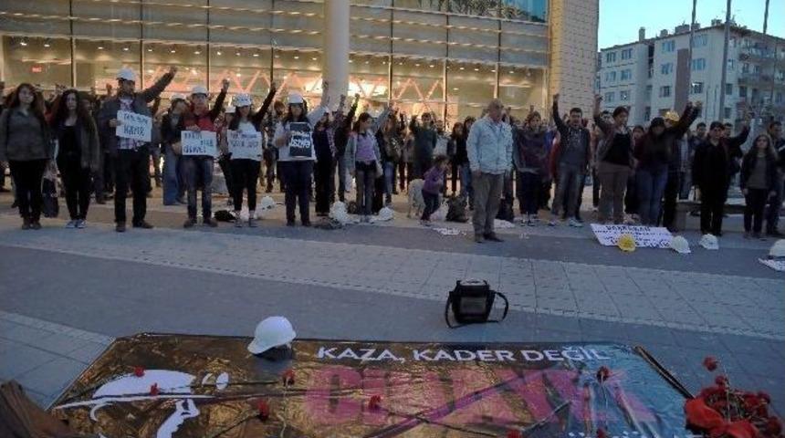 Eskişehir&rsquo;de Soma&rsquo;da &Ouml;len İş&ccedil;iler İ&ccedil;in Anma Etkinliği