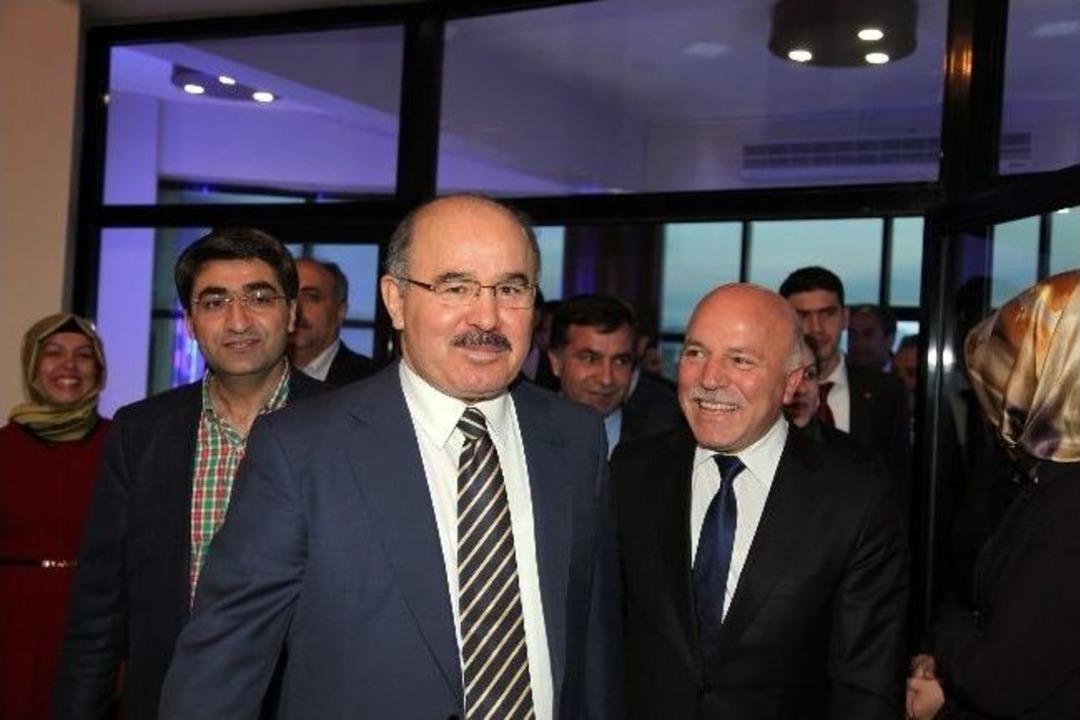 Ak Parti Genel Başkan Yardımcısı &Ccedil;elik Ağrı&rsquo;da