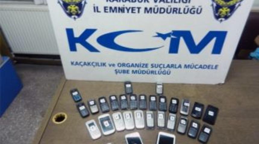 Emniyetten Ka&ccedil;ak Telefon Operasyonu