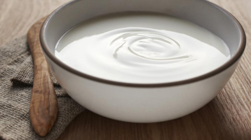 Sa&ccedil; bakımı i&ccedil;in ev yapımı doğal maskeler