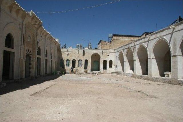 Ulu Cami Restorasyonu Sürüyor 1