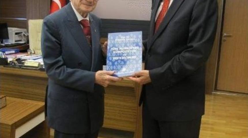 &Uuml;nl&uuml; Bestekar Prof. Dr. Alaeddin Yavaş&ccedil;a, 7 Aralık &Uuml;niversitesi&rsquo;ni Ziyaret Etti