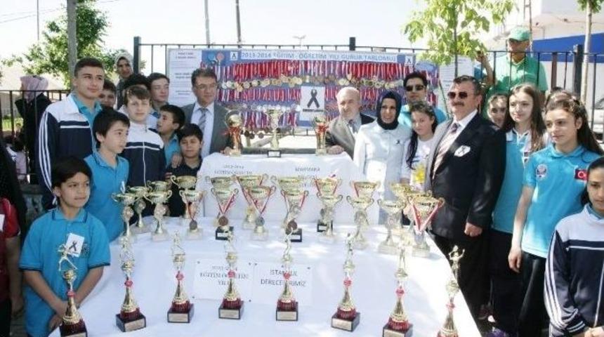 2'inci Geleneksel Bilim, K&uuml;lt&uuml;r Ve Sanat Şenliği Ger&ccedil;ekleştirildi