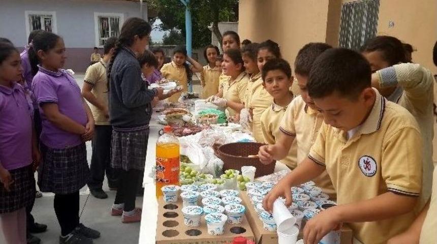 Yılmazk&ouml;y&rsquo;&uuml;n Minik &Ouml;ğrencileri Soma İ&ccedil;in Kermes D&uuml;zenledi