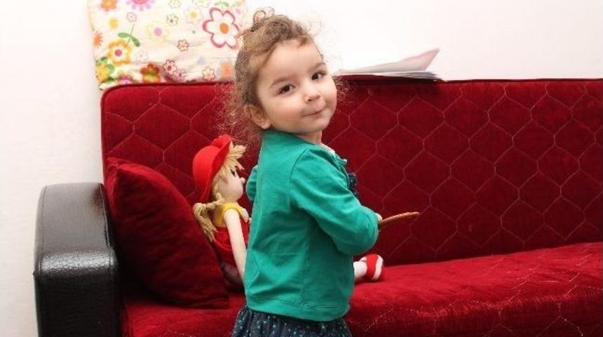 Minik Yağmur Tedavi Olmazsa İkinci B&ouml;breğini De Kaybedecek