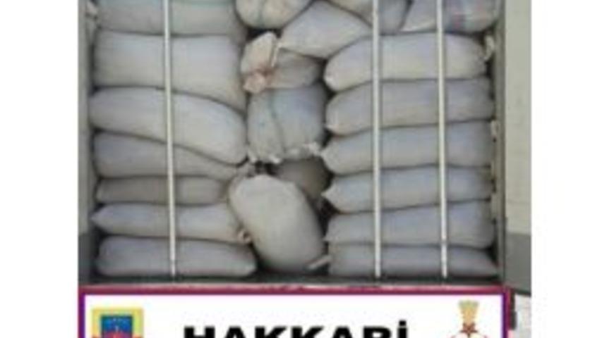 Hakkari'de 18 Ton Ka&ccedil;ak &Ccedil;ay Ele Ge&ccedil;irildi