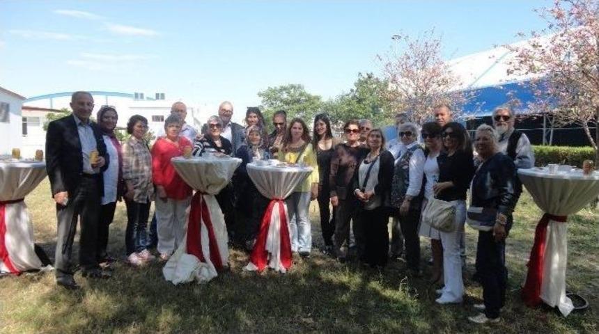 A&uuml;&rsquo;de Meme Kanserli Kadınlara Spor Terapisi