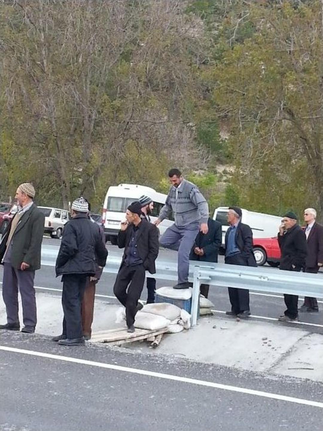 Gelinkaya K&ouml;y&uuml; Sakinleri Alt Ge&ccedil;it İstiyor