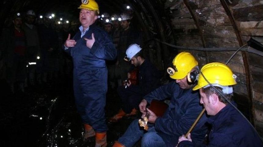 Maden Facialarından Etkilenip &ldquo;madenciye Ağıt&rdquo; Eserini Yaptı