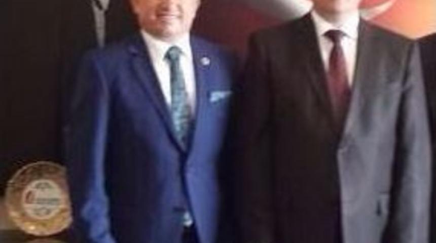 Kayseri Smmm Odası Başkanı Suat &Ouml;zsoy, Gelir İdaresi Başkanı Adnan Ert&uuml;rk&rsquo;e Hayırlı Olsun Ziyaretinde Bulundu