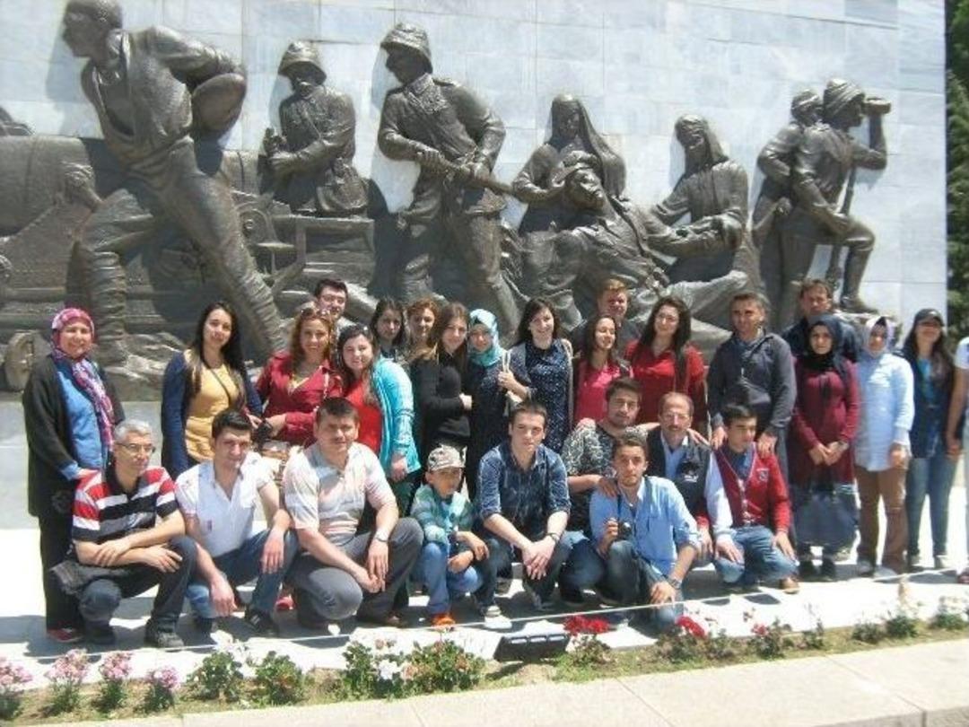 Myo &Ouml;ğrencileri Bursa Ve &Ccedil;anakkale'yi Gezdi
