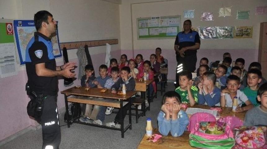 Sandıklı&rsquo;da Miniklere Trafik Eğitimi