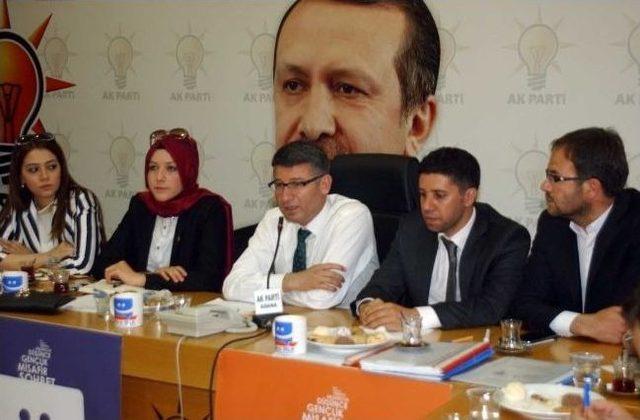 Ak Parti li Gençlerden “gençliğin Siyasete Bakışı” Konulu Toplantı 1