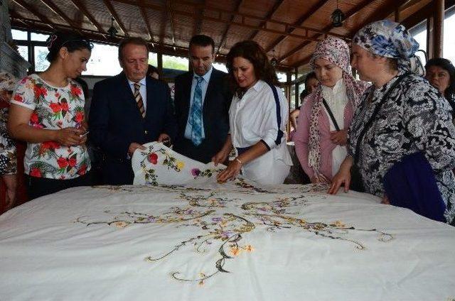 Bodrum Halk Eğitim Merkezi Yılsonu Sergisi A&ccedil;ıldı 3