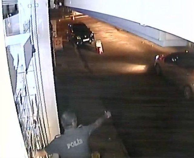 Hırsızlara Baskın Yapan Polis, B&uuml;y&uuml;k Vurgunu &Ouml;nledi 3