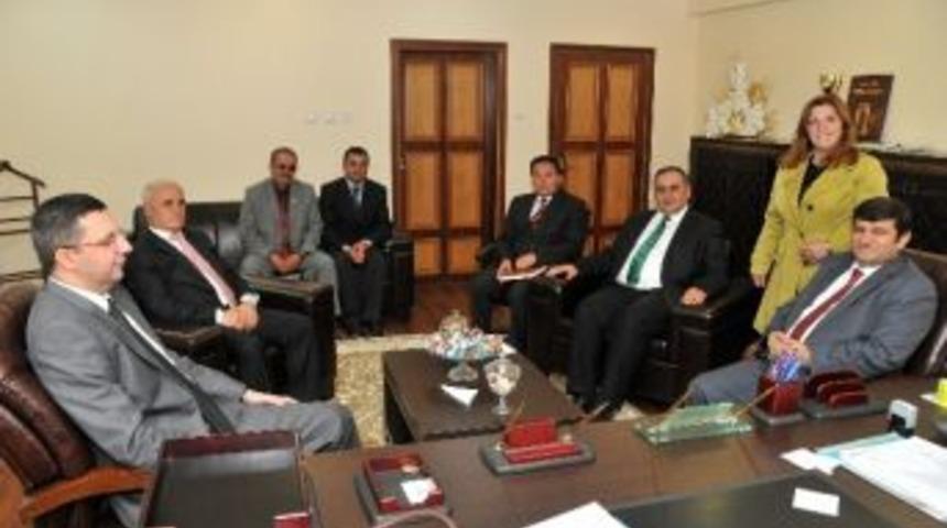 Vali Mayda Şehrin İlk Kadın Belediye Başkanını Ziyaret Etti