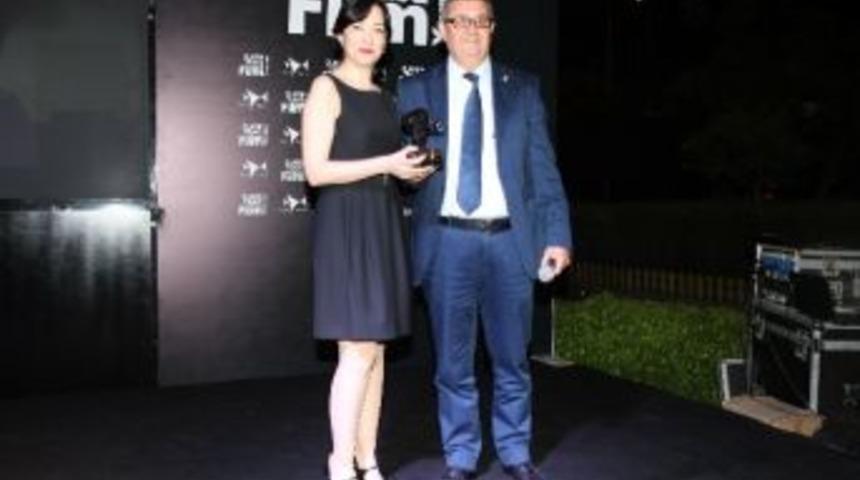 &lsquo;ziazan&rsquo; Filmine Bir &Ouml;d&uuml;l De Cannes&rsquo;den