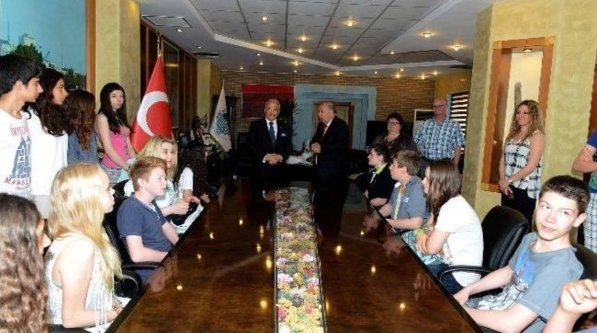 Alman &Ouml;ğrenciler Başkan Kocamaz&rsquo;ı Ziyaret Etti