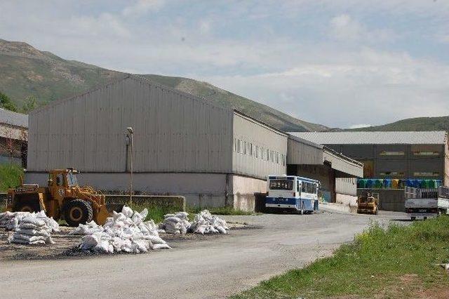 Özelleştirme İdaresi Eski Tekel Arazi Ve Binasını Geri Aldı