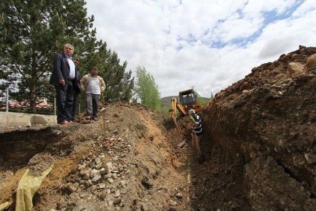 Belediye Başkanı Memiş, Alt Yapı &Ccedil;alışmalarını Yerinde İnceledi 1