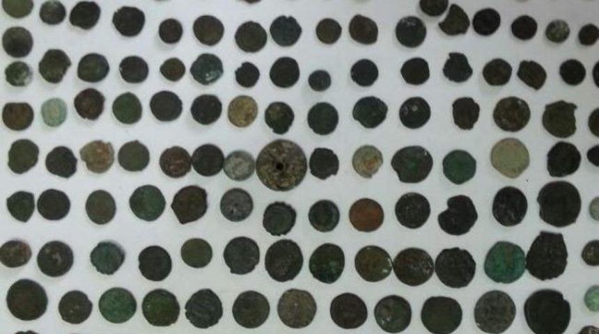 Alanya'da Tarihi Altın Sikkeleri Satmak İsteyen Suriyeli Yakalandı