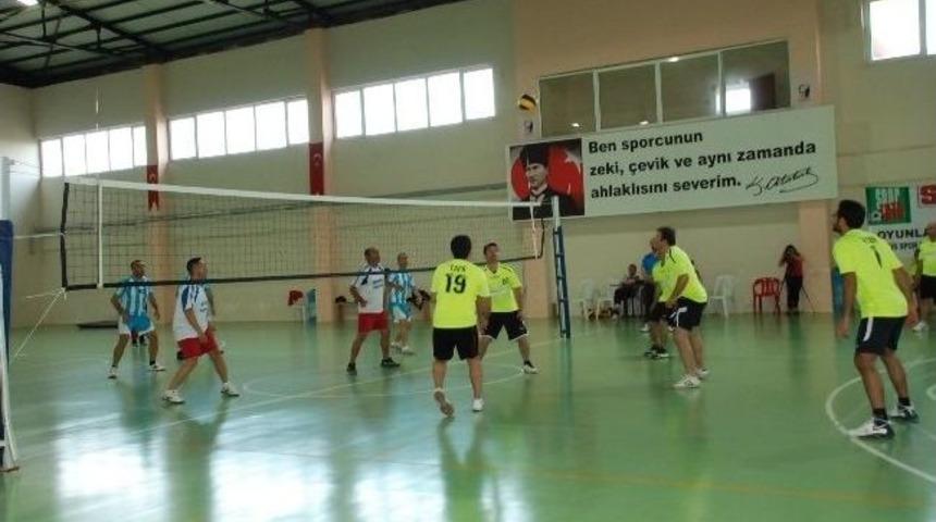 Didim Kurumlar Arası Voleybol Turnuvasında Finale Gelindi