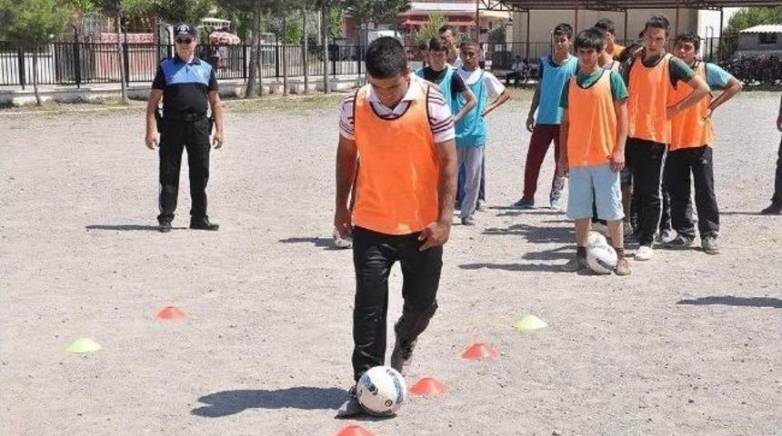 Osmaniye Emniyet M&uuml;d&uuml;rl&uuml;ğ&uuml;&rsquo;nden &ldquo;bir Dokunuş, Bir Hayat&rdquo; Projesi