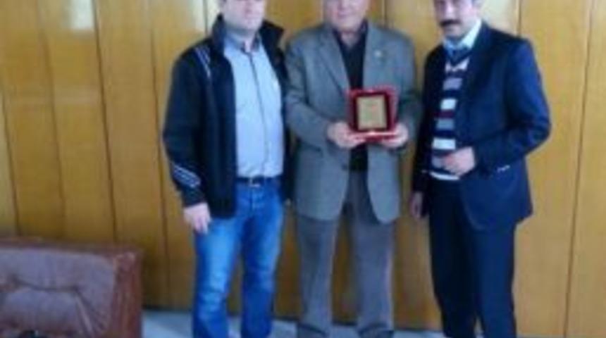 Seyitgazi'li İş Adamına Anlamlı Ziyaret