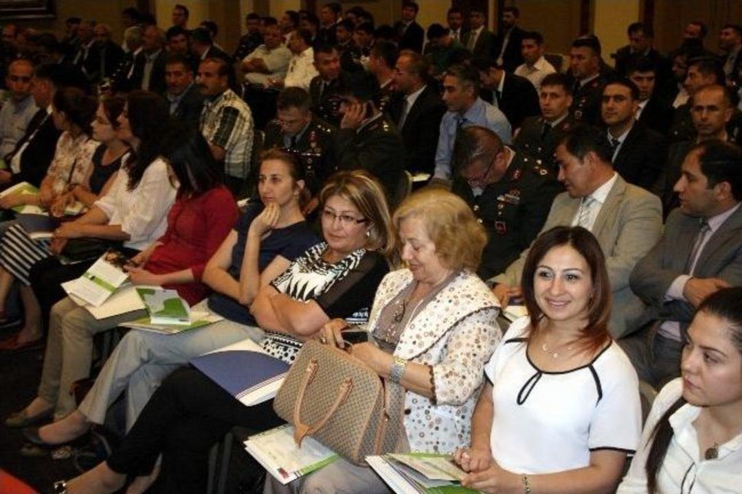 Jandarma, Kadına Y&ouml;nelik Şiddeti &Ouml;nlemek İ&ccedil;in D&uuml;ğmeye Bastı