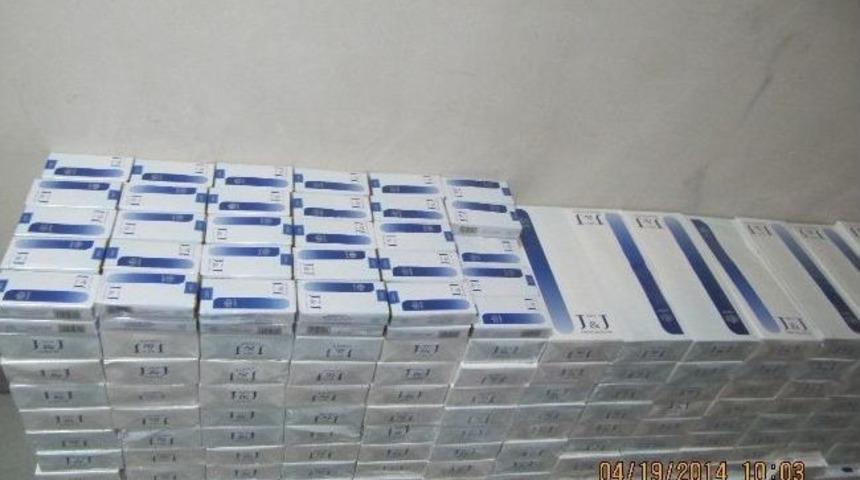 Polisten Ka&ccedil;ak Sigara Operasyonu