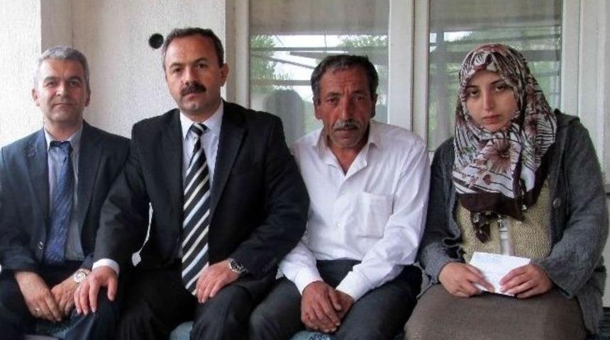 Maden Şehidinin Ailesine Vakıftan 5 Bin Liralık Yardım