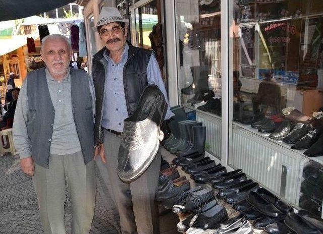 Lastik Ayakkabı Revaçta 1