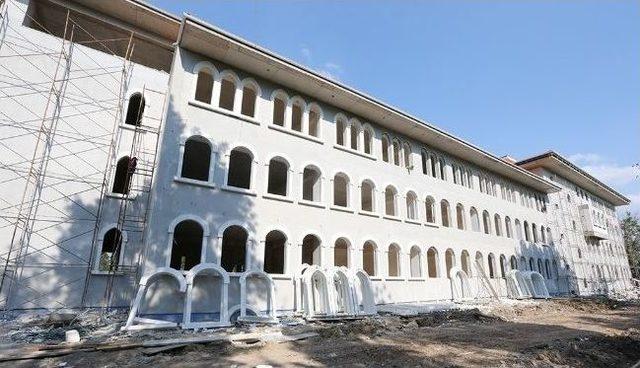 İmam Hatip Lisesi Yeni Eğitim Öğretim Yılına Yetiştirilecek 3