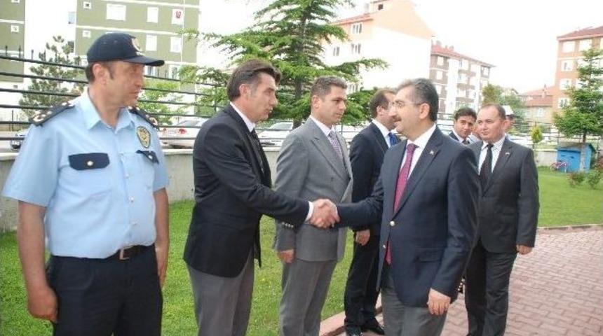 Vali Zahteroğulları Emniyet Müdürlüğü’nü Ziyaret Etti