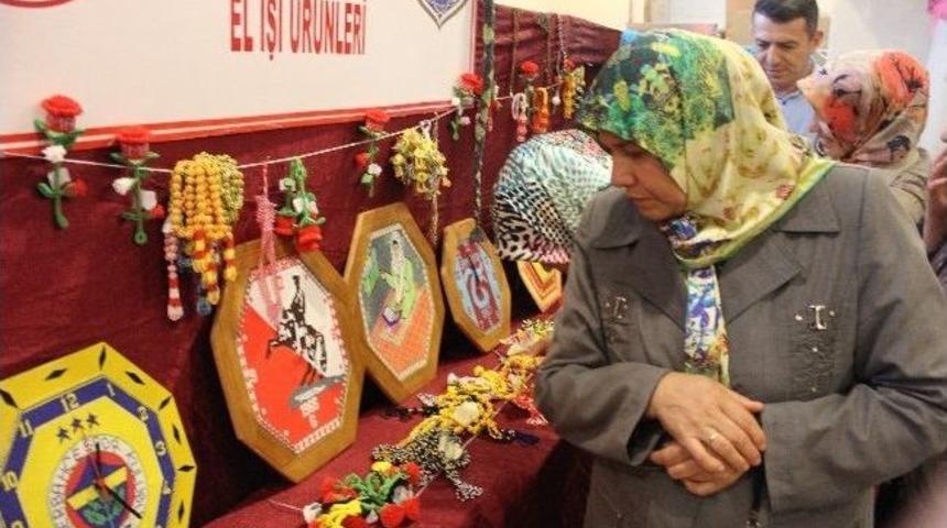 &Ccedil;arşamba Halk Eğitim Merkezi&rsquo;nden Yıl Sonu Sergisi