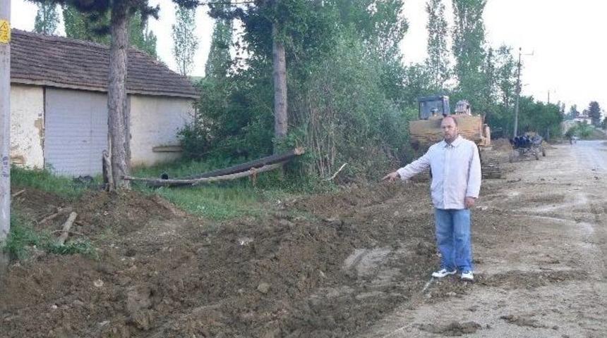 Bilecik'te G&ouml;&ccedil;&uuml;k Altında Kalan İş&ccedil;i Ağır Yaralandı