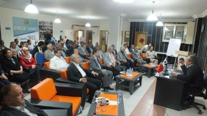 &ldquo;kur&rsquo;an-ı Kerim&rsquo;in &Ouml;n G&ouml;rd&uuml;ğ&uuml; Aile Modeli&rdquo; Konulu Konferans Verildi