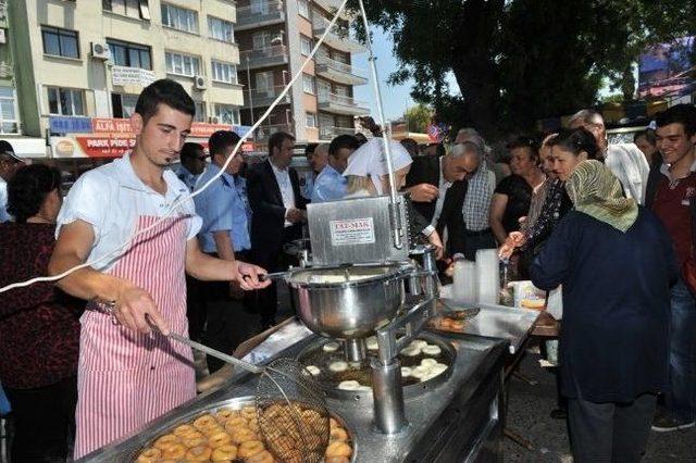 Buca da Zabıtadan Soma Şehitlerine Lokma 1