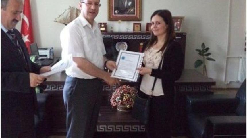 Hayrabolu Kaymakamı Orhan'dan Eğitimcilere Başarı Belgesi
