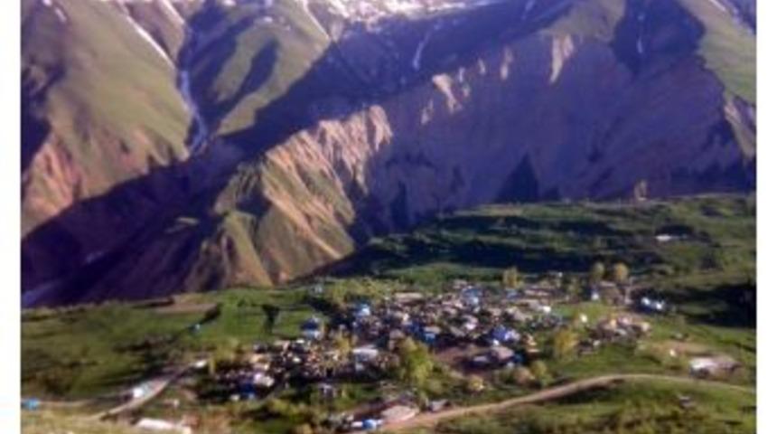 Arazilere D&ouml;şenen Mayınlar Tehlike Sa&ccedil;ıyor