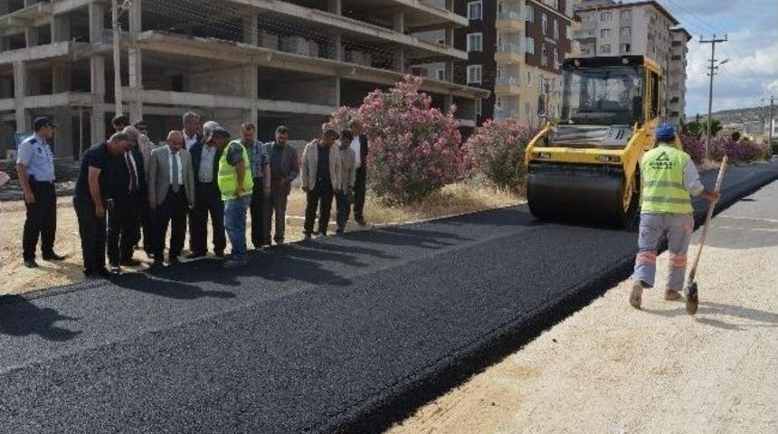 Ahmet Taner Kışlalı Caddesi Asfaltlandı