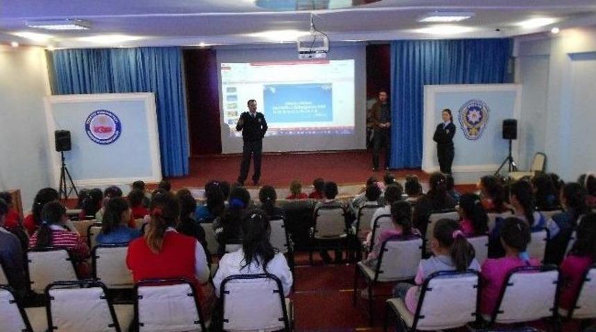 Tegv&rsquo;deki &Ccedil;ocuklara &lsquo;&ccedil;ocuk Hakları&rsquo; Eğitimi