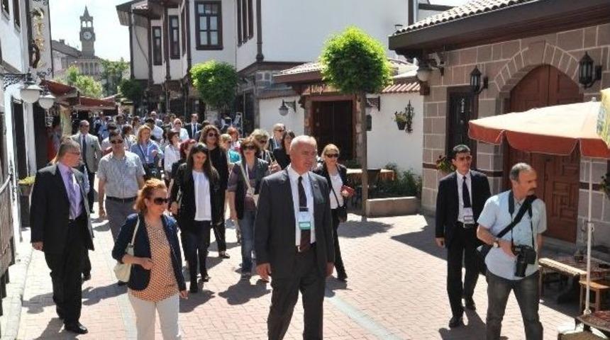 Emniyet Müdürü Eşleri Hamamönü’nde