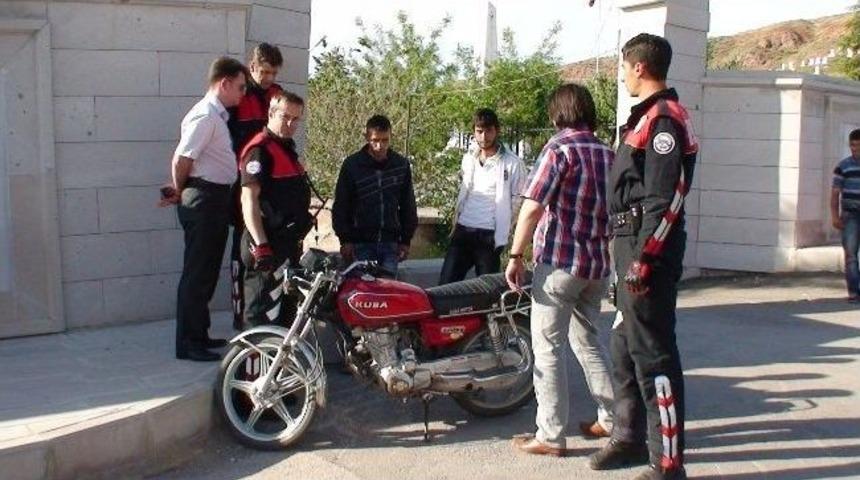 &Ccedil;alıntı Motosikletle Yakalandı