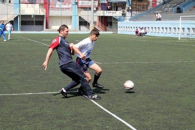 Trabzon'da Özel Sporcular Sahaya İndi