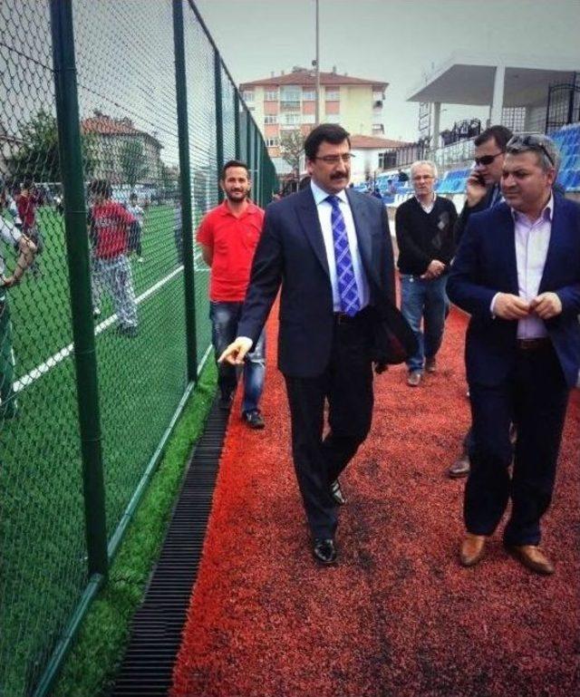 Yenilenen Fatih Stadı Sporcuların Hizmetinde